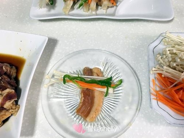 【五花肉金针卷】步骤4