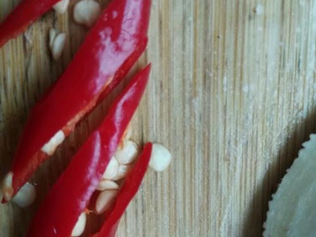 【芹菜炒豆腐干】步骤4