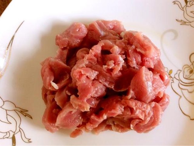 【过油肉土豆片】步骤1制作图解