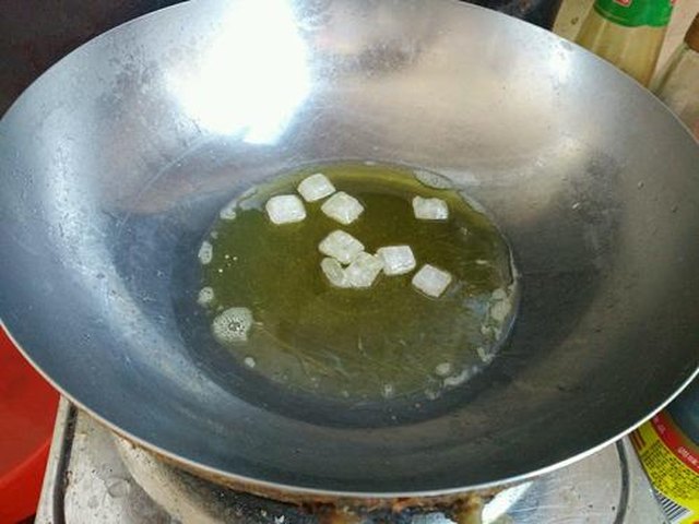 【栗子红烧肉】步骤4制作图解