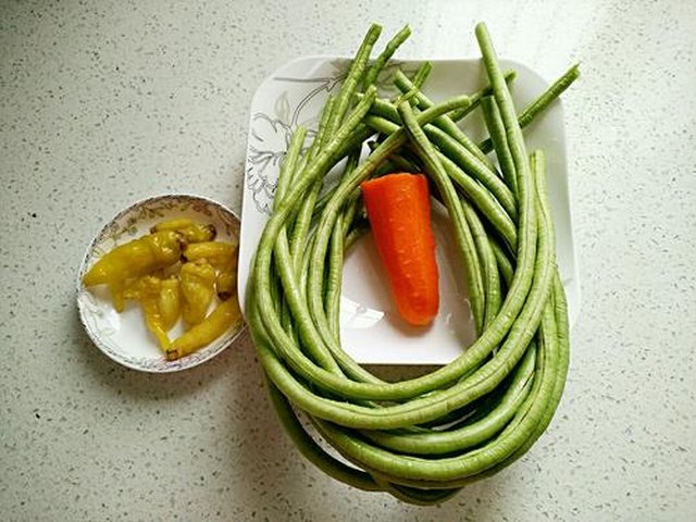 【风味豇豆结】步骤1
