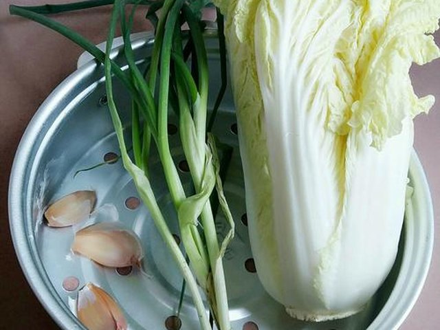 【蒜蓉娃娃菜】步骤1
