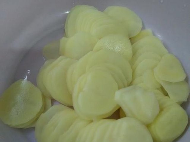 【干煸土豆片】步骤2制作图解