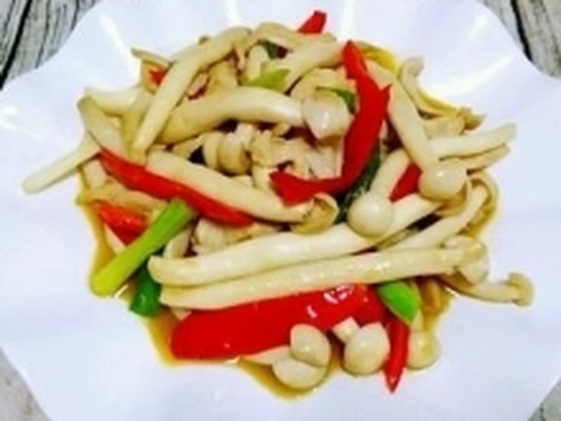 海鲜菇炒鸡丝
