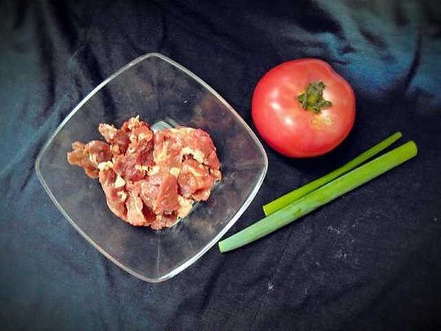 【番茄牛肉汤】步骤1