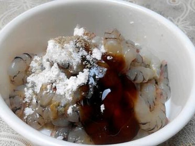 【西芹炒虾仁】步骤3