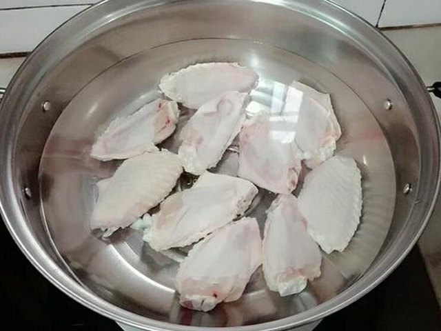 【可乐鸡翅膀】步骤2制作图解