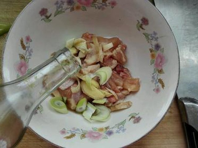 【番茄菠萝鸡块】步骤4