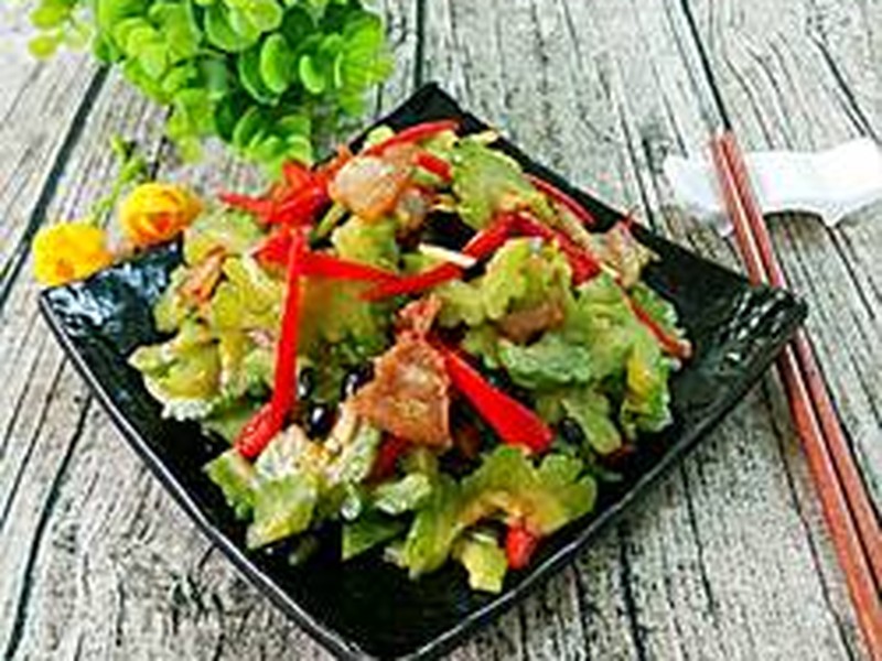 苦瓜炒肉
