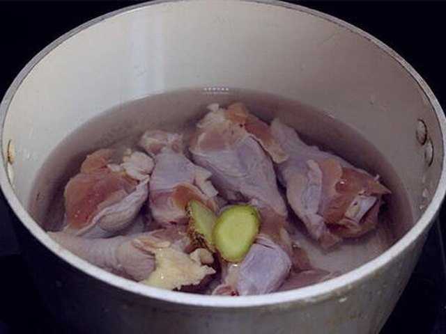 【啤酒烧鸡翅根】步骤1制作图解