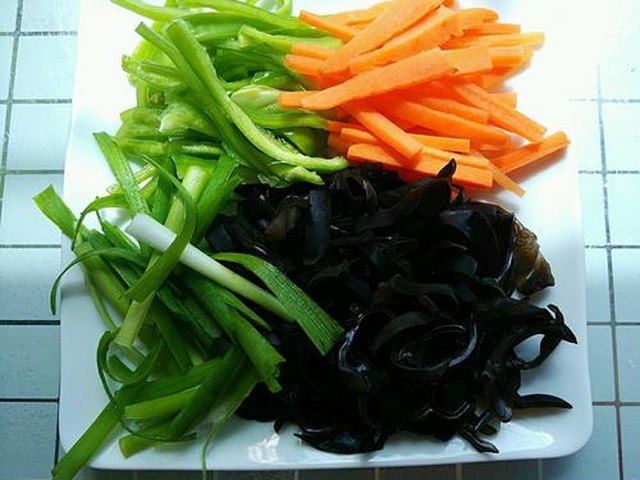 【鱼香千页豆腐】步骤2制作图解