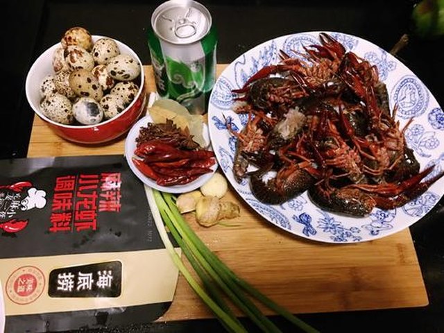 【懒人版啤酒小龙虾】步骤1