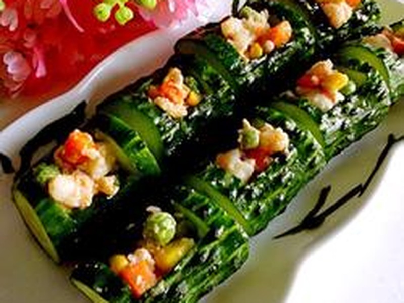 节节高升 黄瓜酿虾仁时蔬
