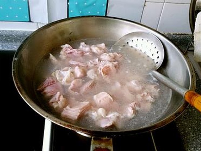 【清汤羊肉萝卜煲】步骤2