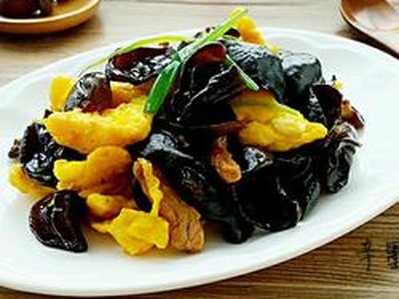 木耳鸡蛋炒肉