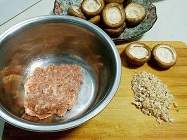 【香菇酿肉】步骤4