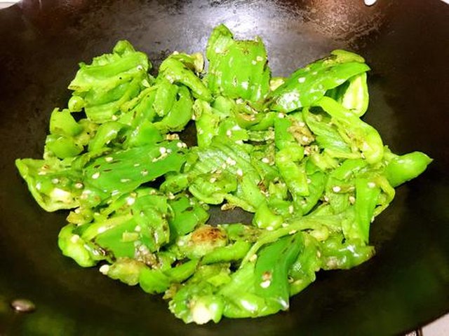 【豆豉煸辣椒】步骤4制作图解