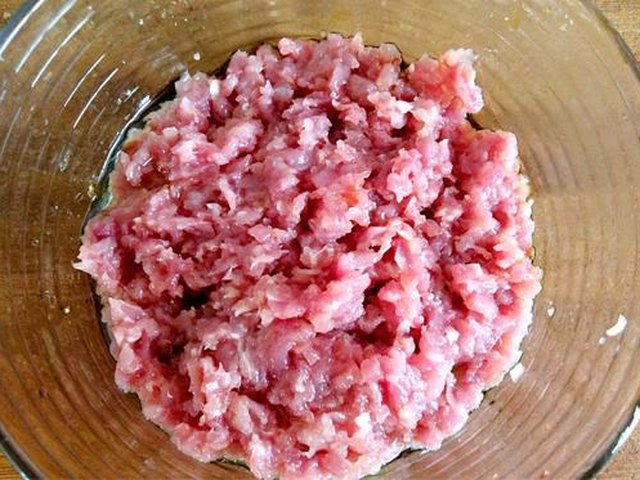 【肉酿白萝卜】步骤4制作图解