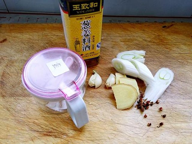 【香菇虫草煲鸡汤】步骤2
