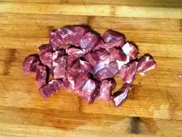 【孜然牙签牛肉】步骤2制作图解