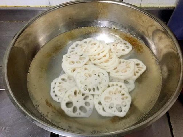 【荷塘小炒】步骤2