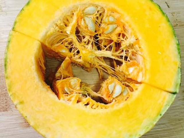 【葱油爽脆南瓜】步骤1制作图解