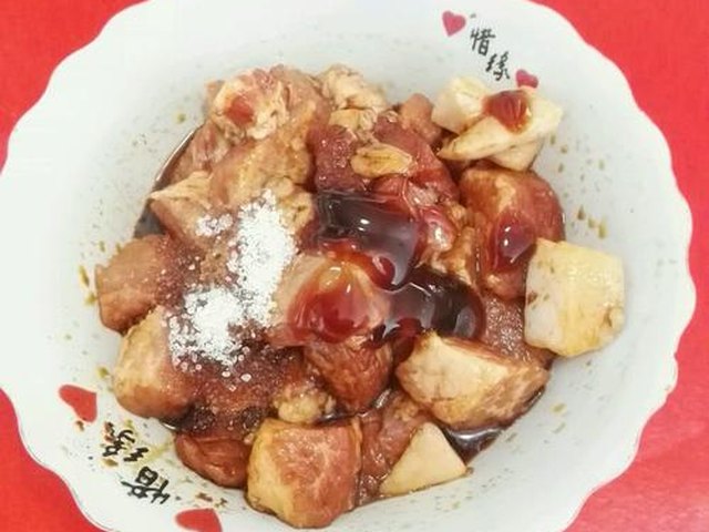 【红烧腐竹、肉】步骤3