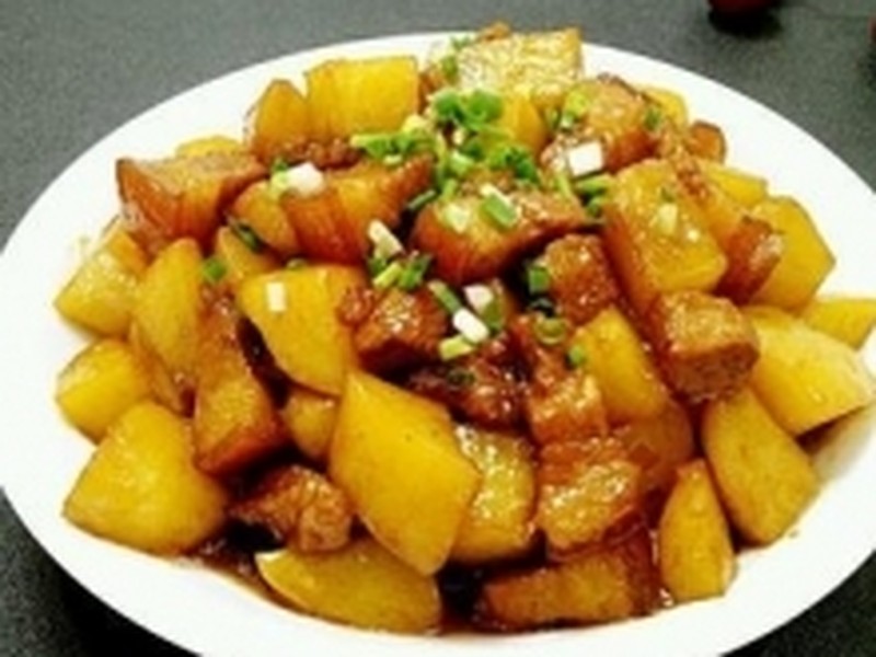 土豆烧五花肉