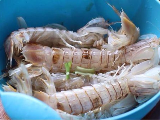 【椒盐皮皮虾】步骤3