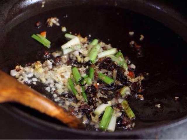 【豉汁蒸排骨】步骤4制作图解