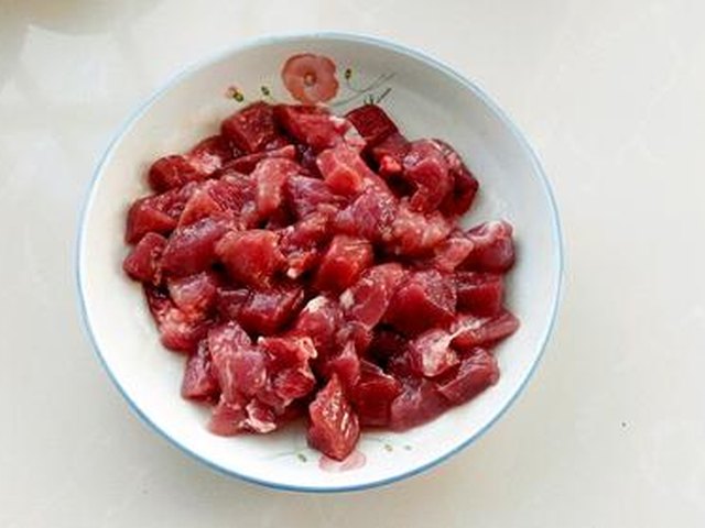 【菠萝咕咾肉】步骤1