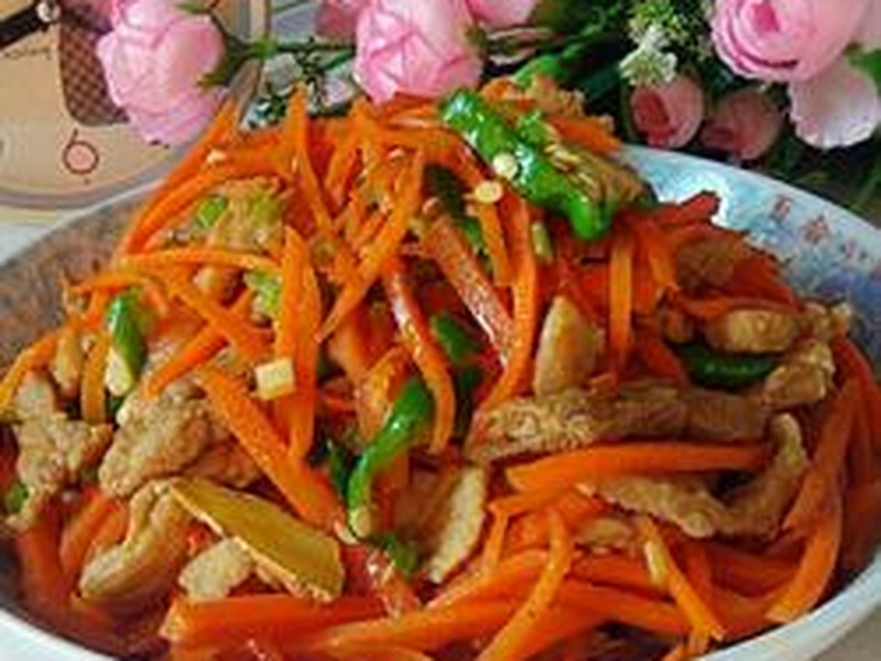 胡萝卜炒肉丝
