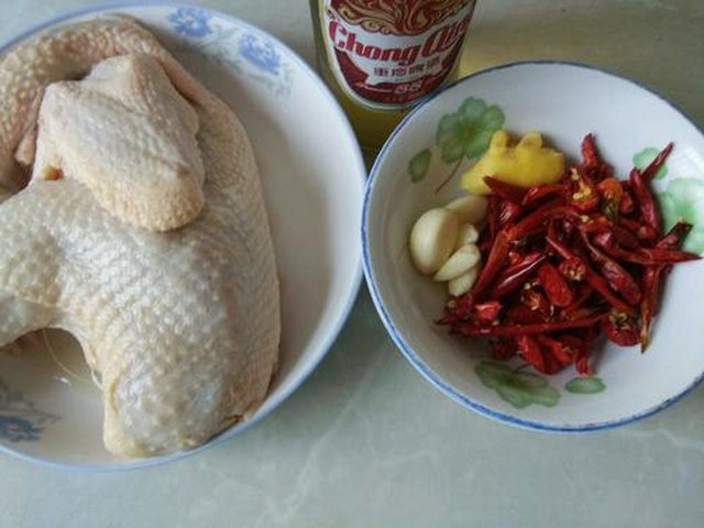 【香辣啤酒鸡】步骤1制作图解