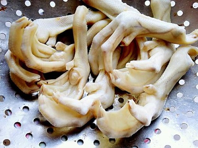 【香辣鸭掌】步骤4