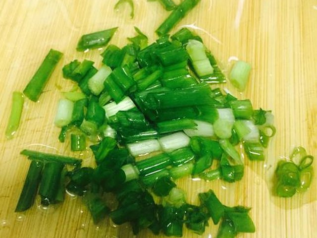 【豆腐鲜虾煲】步骤3