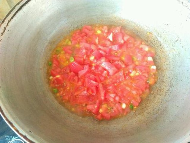 【西红柿酱炒大头菜】步骤4制作图解
