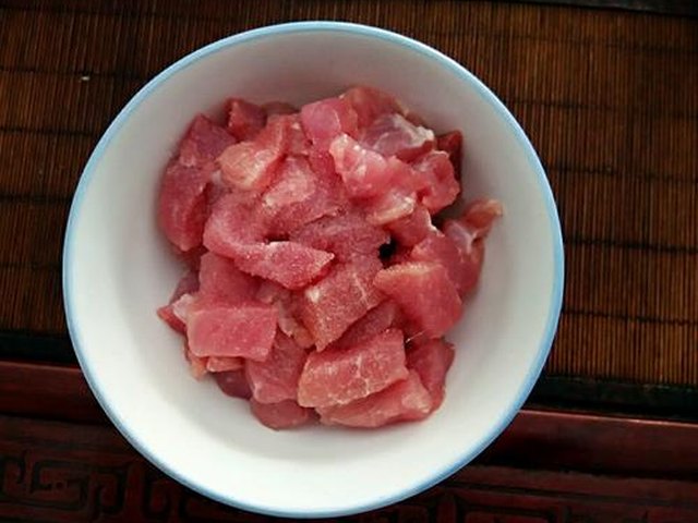 【青椒醋溜肉】步骤1