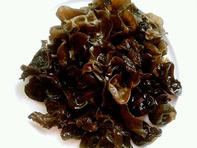 【鱼香虎皮鹌鹑蛋】步骤3