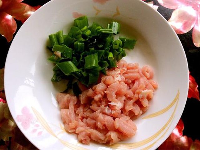【虾仁炒豆腐】步骤3