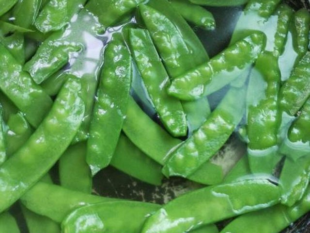 【荷兰豆炒腊肠】步骤3