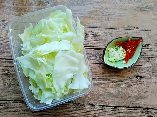 【手撕卷心菜】步骤2制作图解