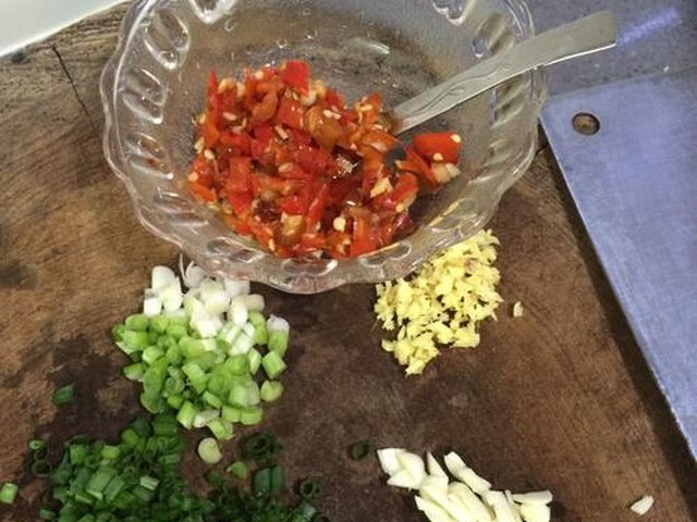 【剁椒焖豆腐】步骤2制作图解