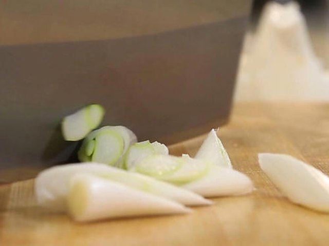 【酱烧鸡块】步骤2制作图解