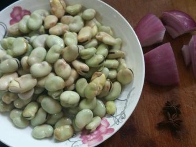 【蚕豆煲】步骤1