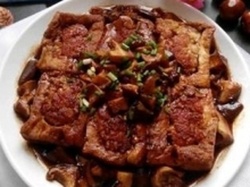 香菇豆腐镶肉