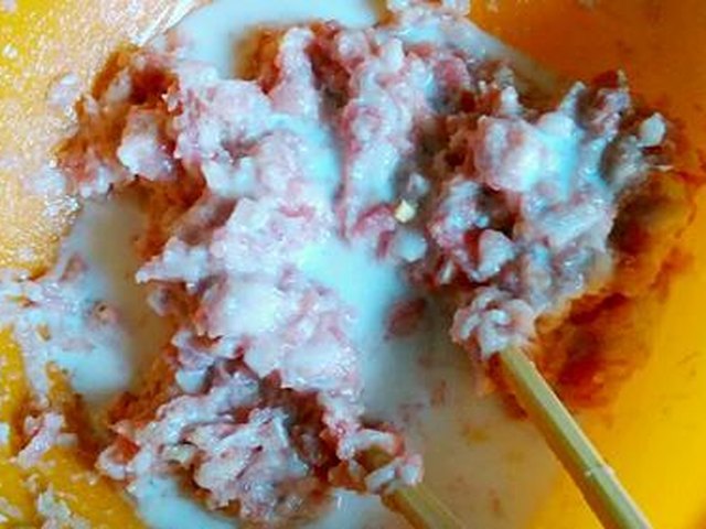【肉丸子包白萝卜】步骤4制作图解