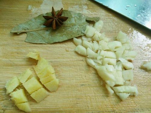 【玉米烧排骨】步骤2制作图解
