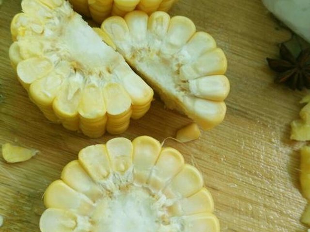 【玉米烧排骨】步骤3制作图解