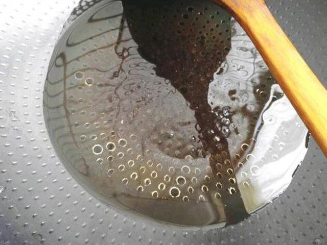 【胡萝卜木耳肉片】步骤4制作图解