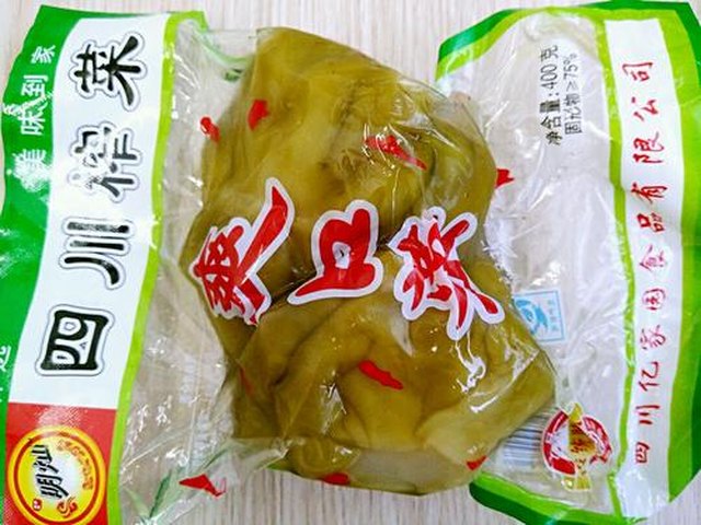 【双椒榨菜丝】步骤1
